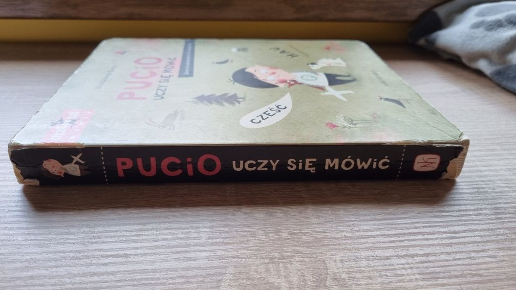 Pucio uczy się mówić