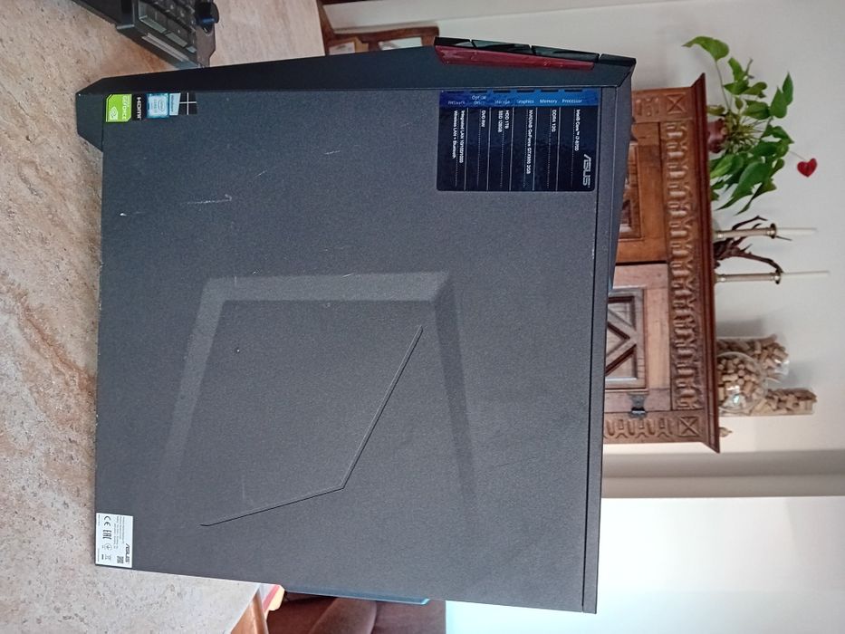 Asus G11CD, 2 teclados, 1 rato Razer