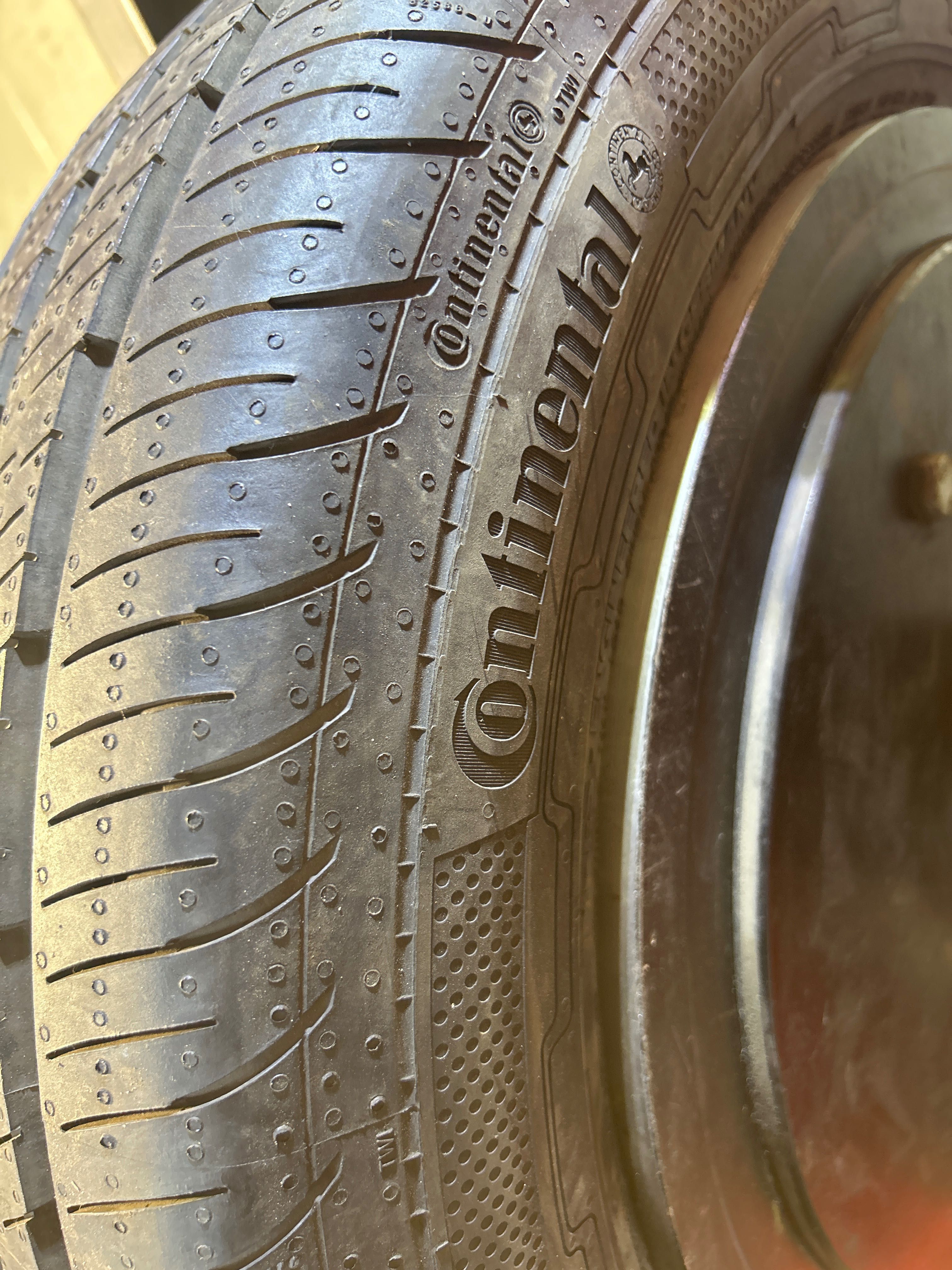 Continental VancoEco 195/70/15c 104/102R