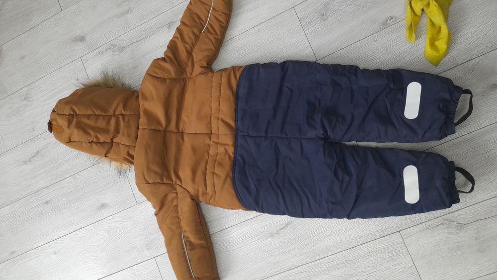 Kombinezon zimowy Sinsay rozmiar 104