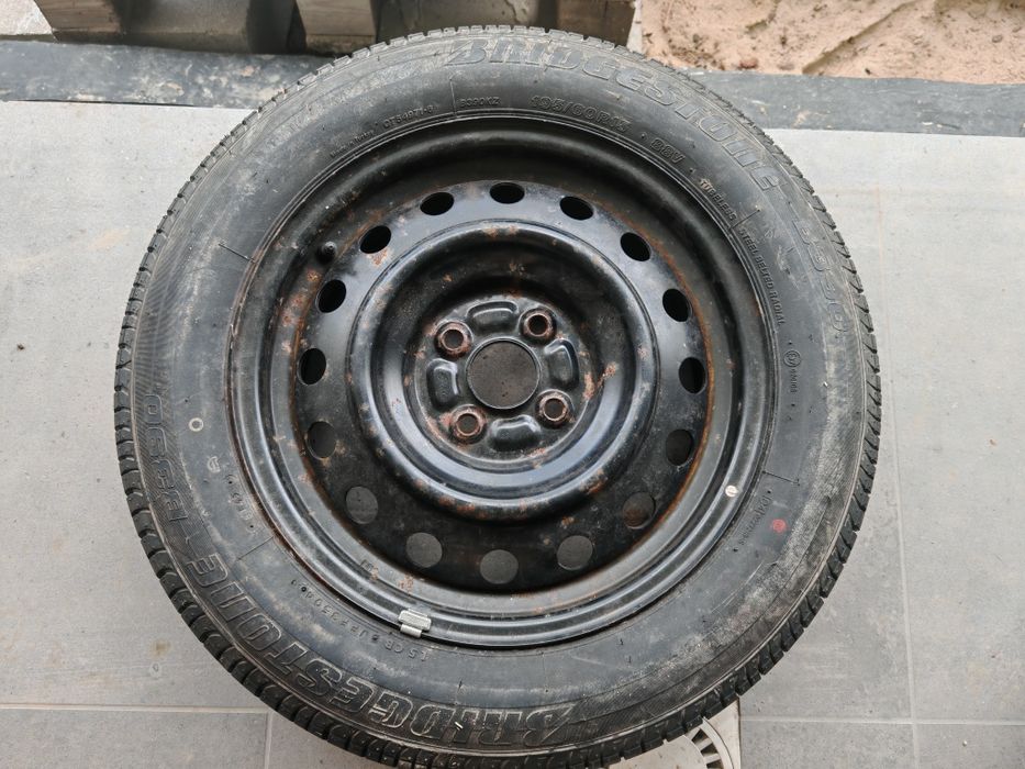 Opona Bridgestone B390KZ 195/60R15 88V + felga stalowa