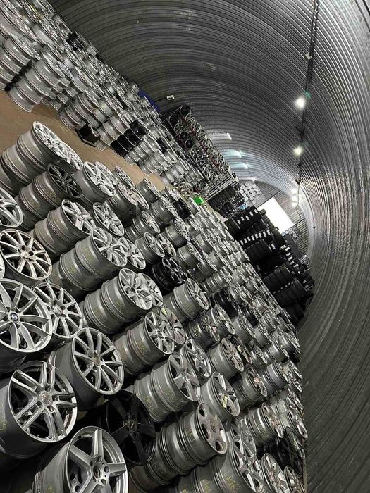 великий склад дисків 5 120 r16 на bmw