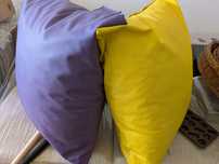 Puf Almofada amarelo/roxo