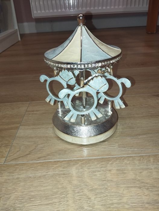 Pozytywka karuzela z konikami