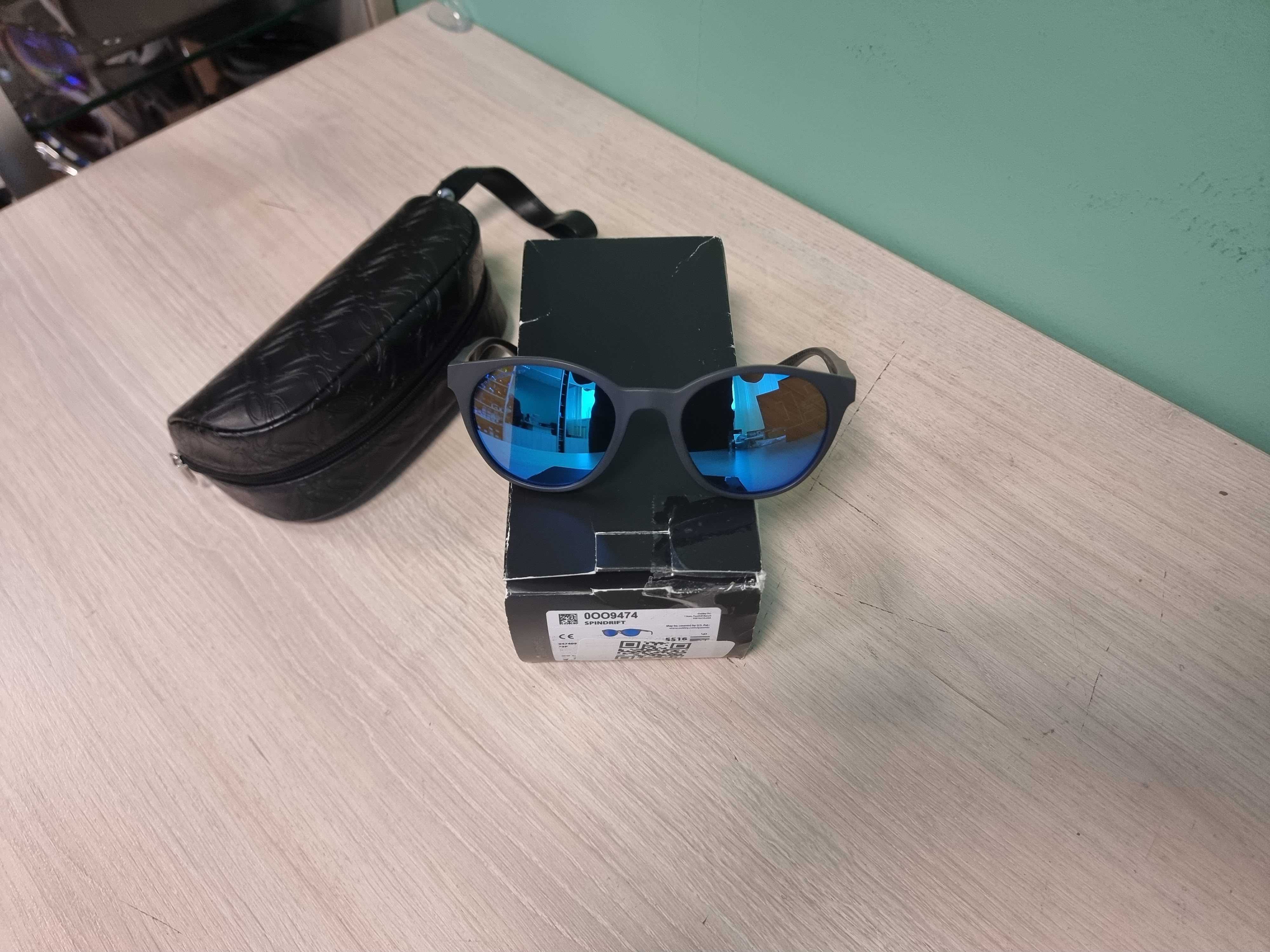 Окуляри жіночі Oakley Spindrift Matte Carbon Prizm Sapphire Polarized
