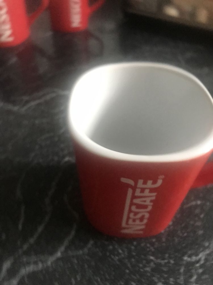 Kultowy kubek Nescafe 325 ml.