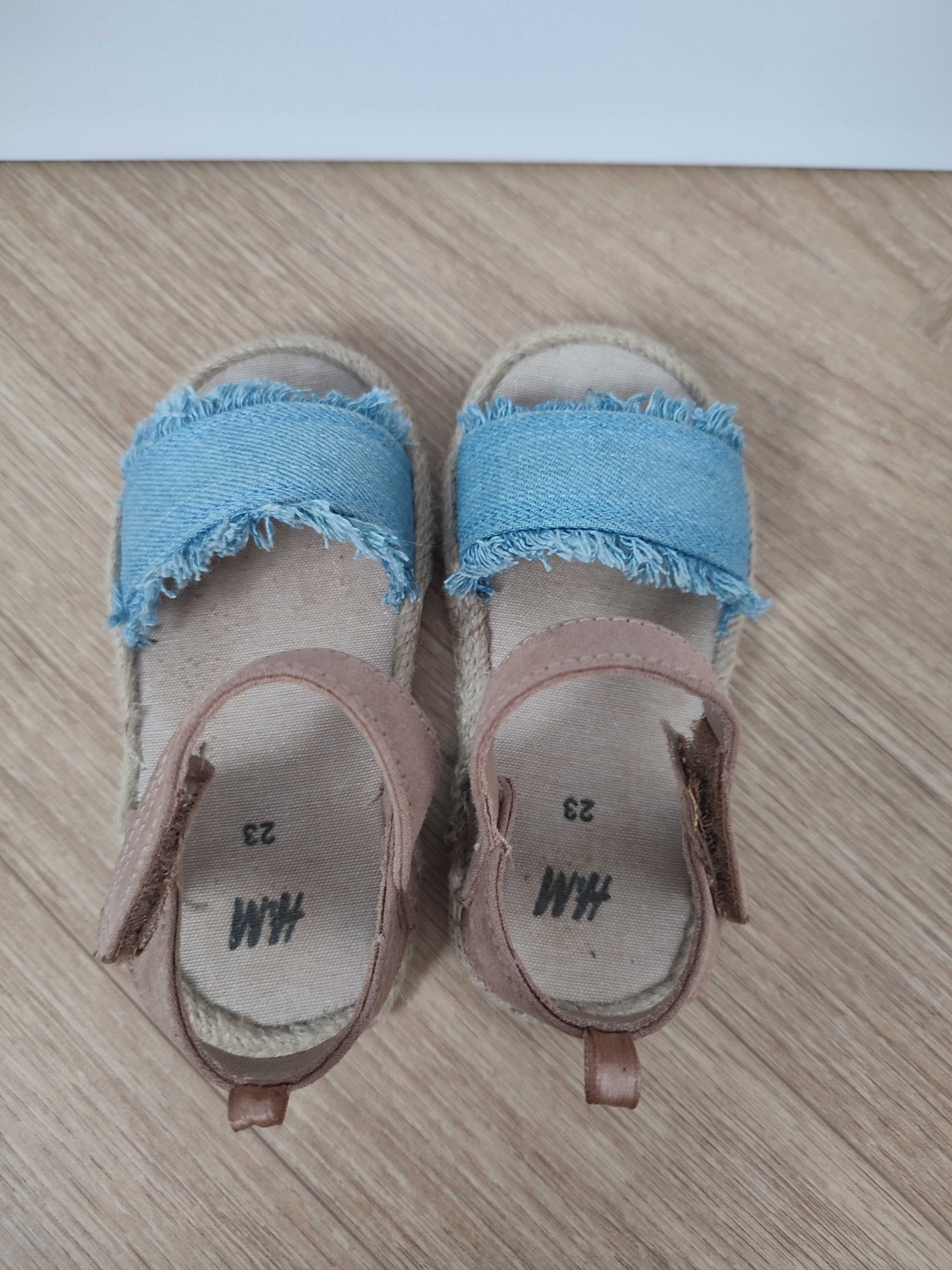 Sandały dziewczęce, z jeans, H&M, rozmiar 23, stan bardzo dobry.