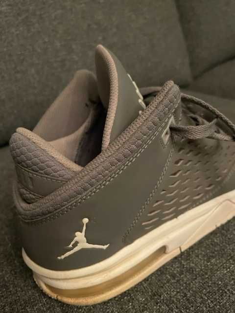 Buty Jordan  Air 38,5