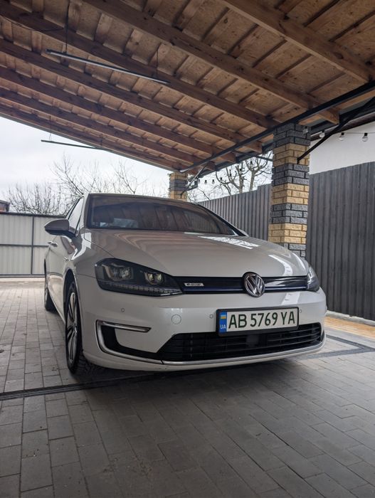 Volkswagen e golf