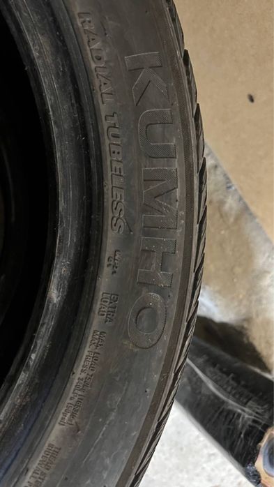 Пара зимової гуми 235/45/18 Kumho