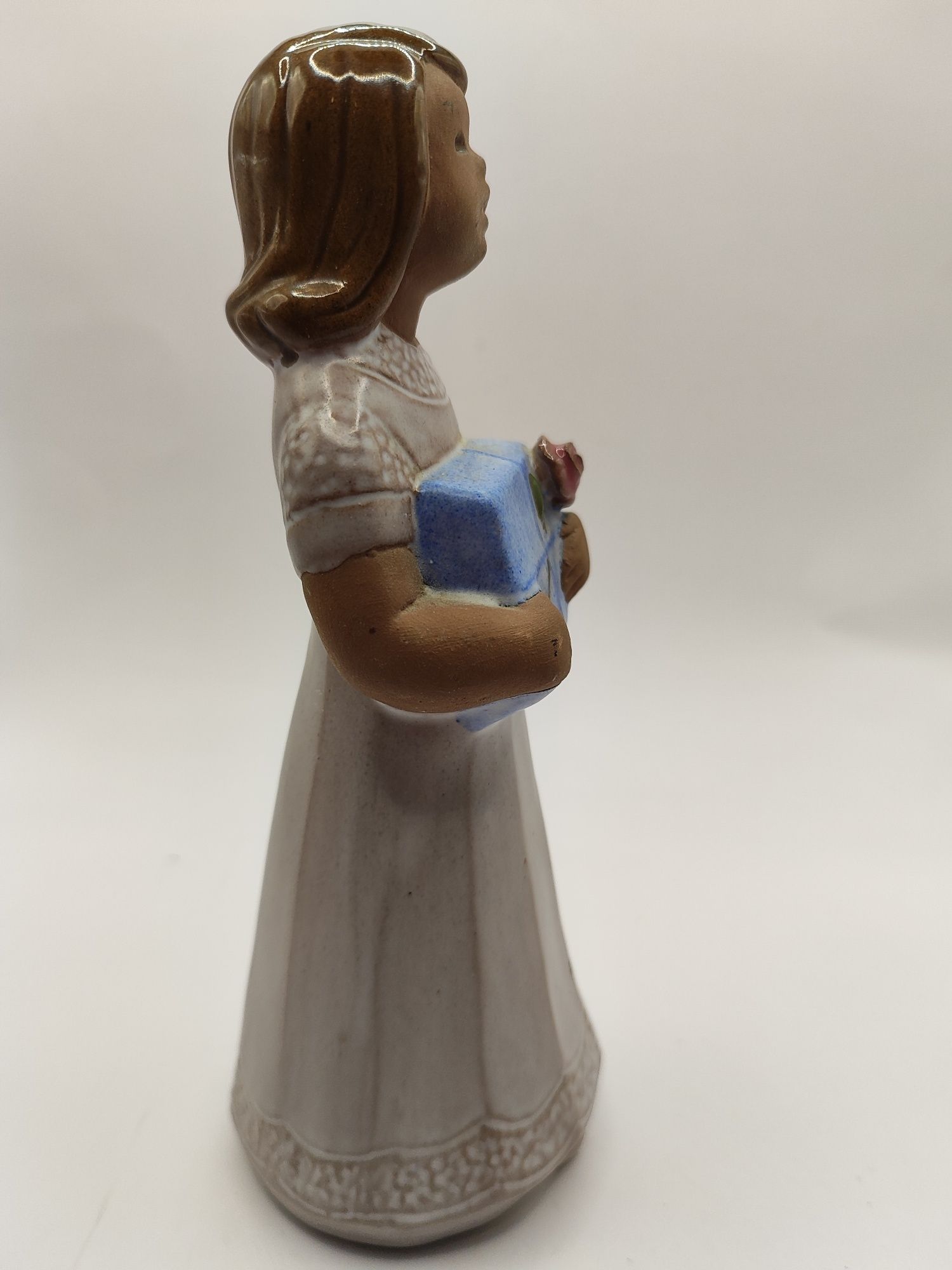 Ceramiczna figurka JIE Gantofta Edit Risberg Grattis dziewczyna