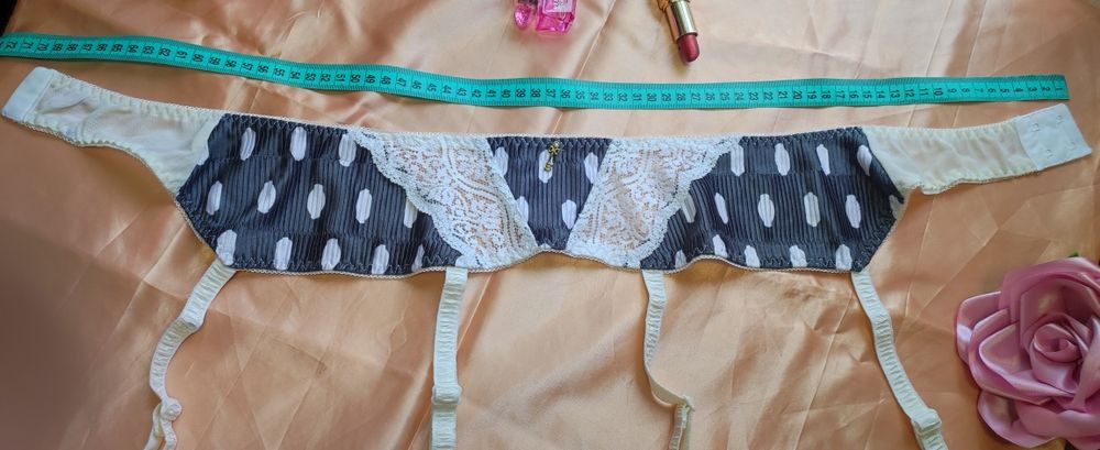 Пояс для панчіх, чулок