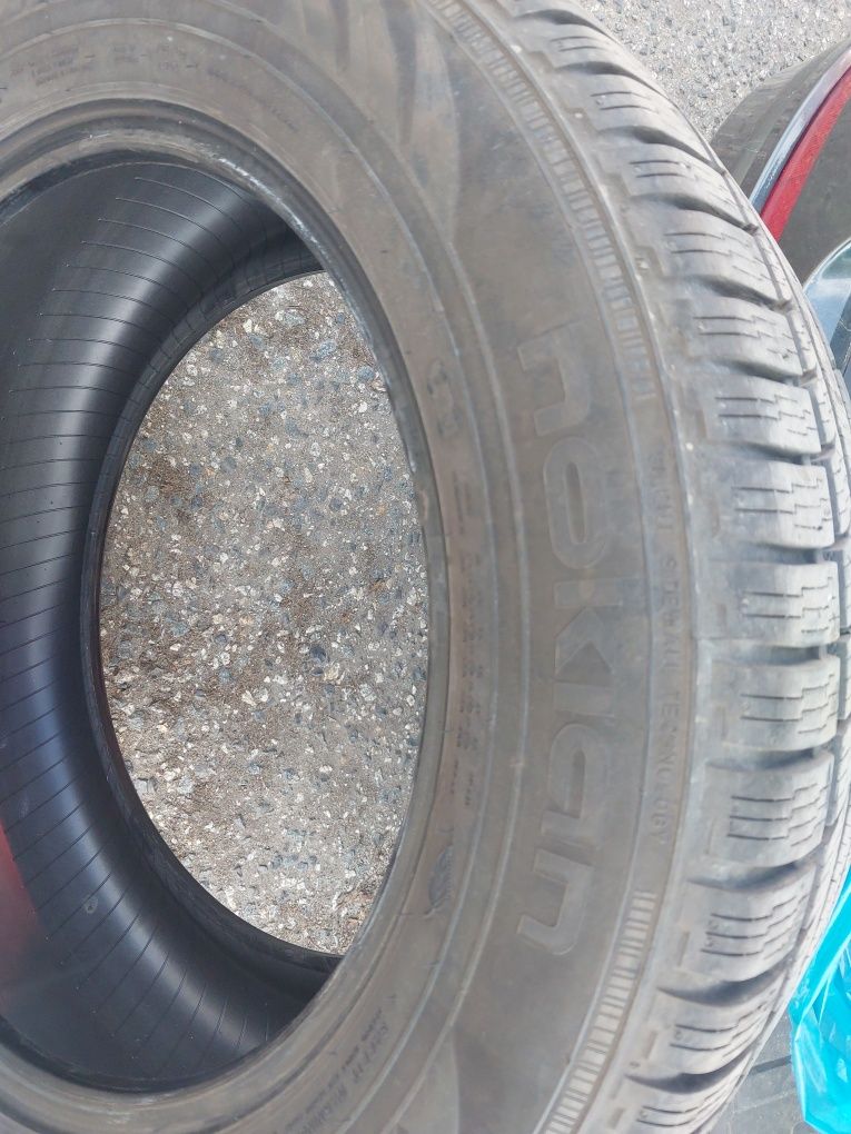 Opony Nokian 235 55 r17 XL Zimowe 6-7mm