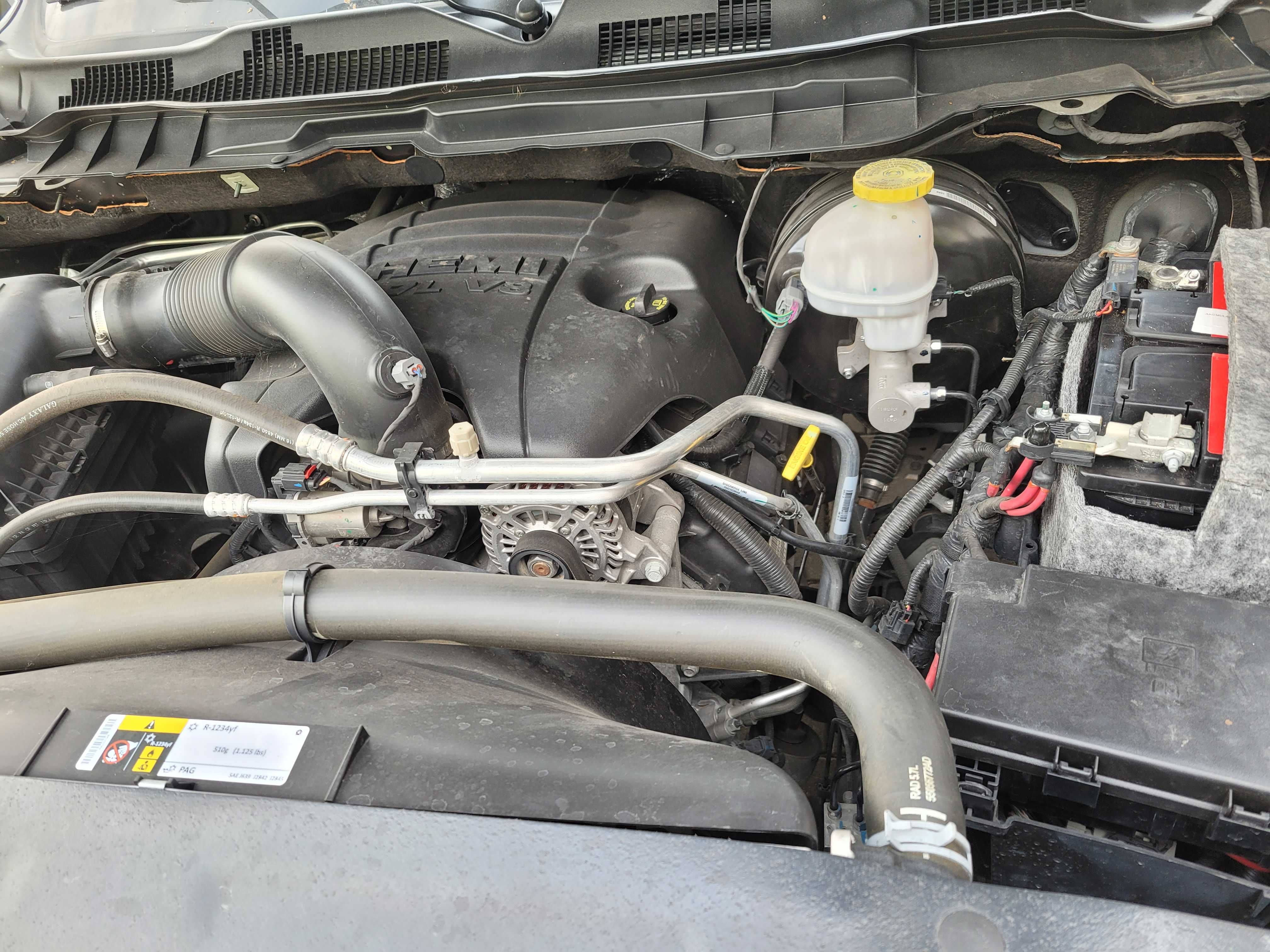 Ram 1500 Single Cab 5,7 V8 jak nowy