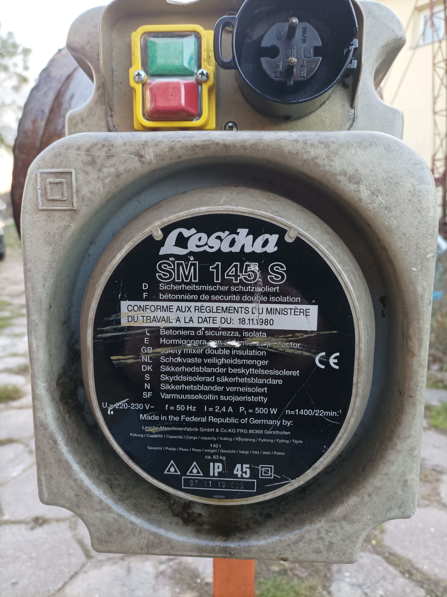 Betoniarka 230 V lescha 145 l zadbana