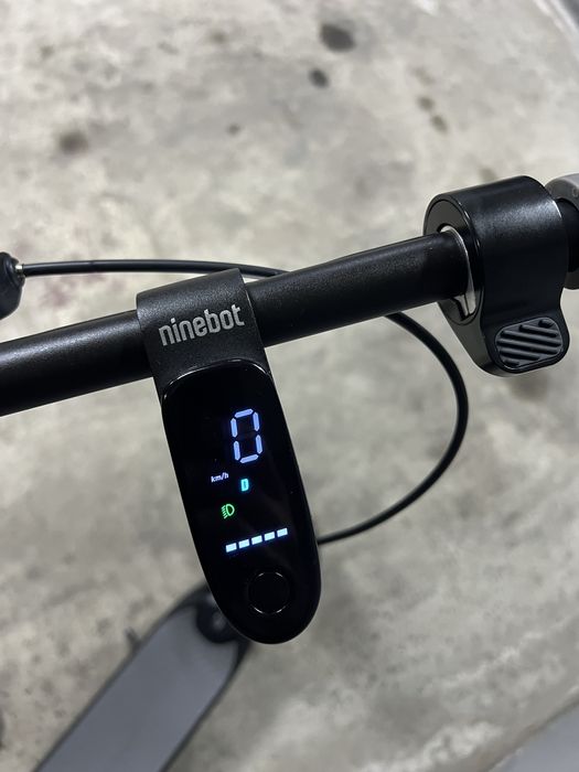 Електросамокат Ninebot KickScooter