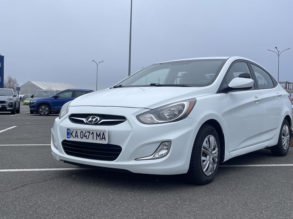 Hyundai Accent 1,6 автомат 2013 p