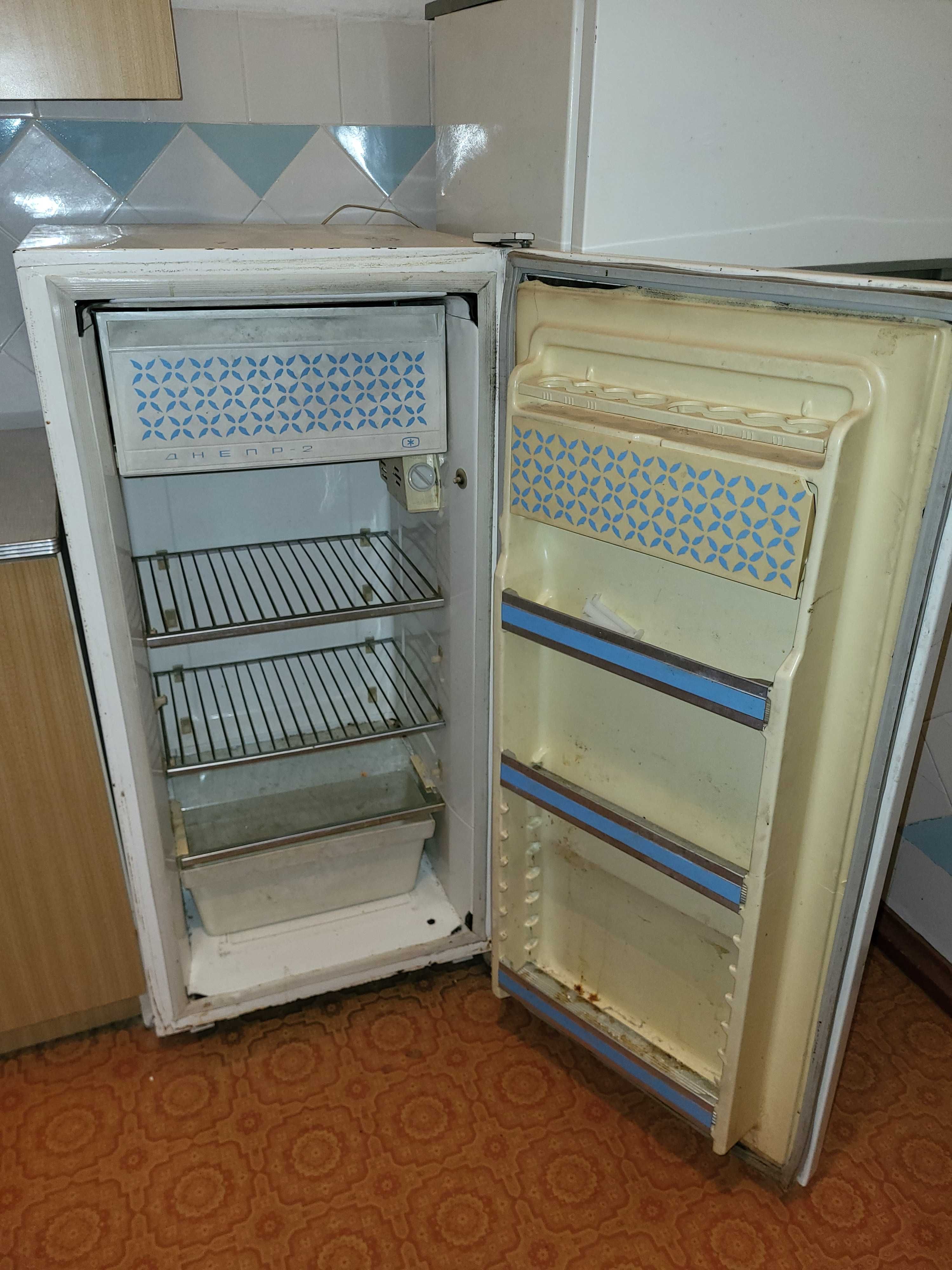 Продам холодильник Днепр2