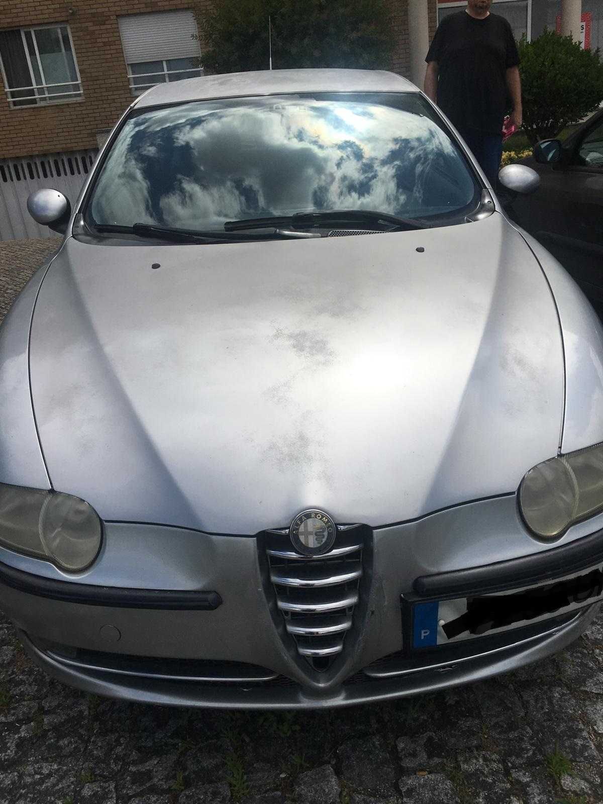 Alfa Romeo 147 Twin Spark 2003 Motor Renovado Precisa pequenos ajustes