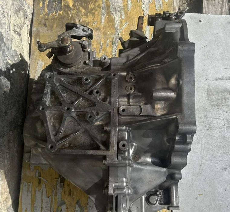 Коробка передач (МКПП) Toyota Avensis T27 (2008-2015р.в) - 2.0D4D