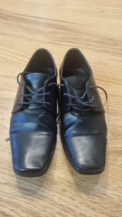 Buty pantofle wizytowe rozmiar 32