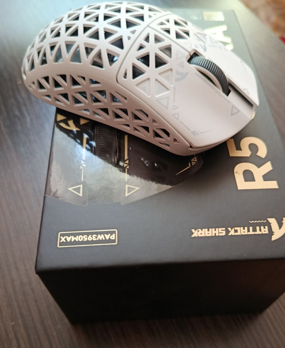 Attack shark r5 ultra - Нова