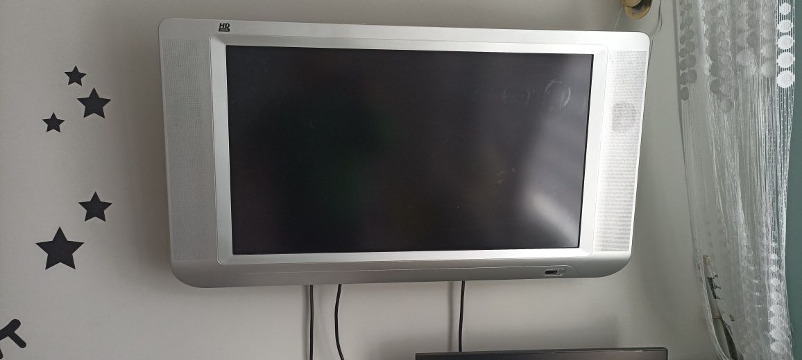 telewizor Funai NLC3216 32 LCD + kabel + uchwyt na ścianę