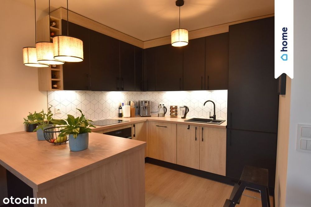 Arenda Park. Miejsce parkingowe. Winda