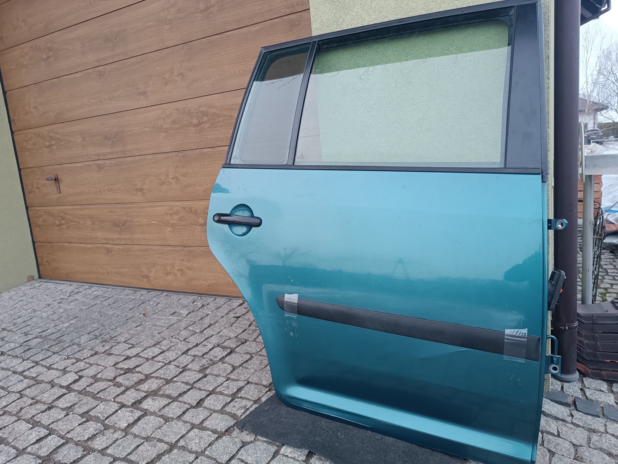 Drzwi prawe tylne VW Touran