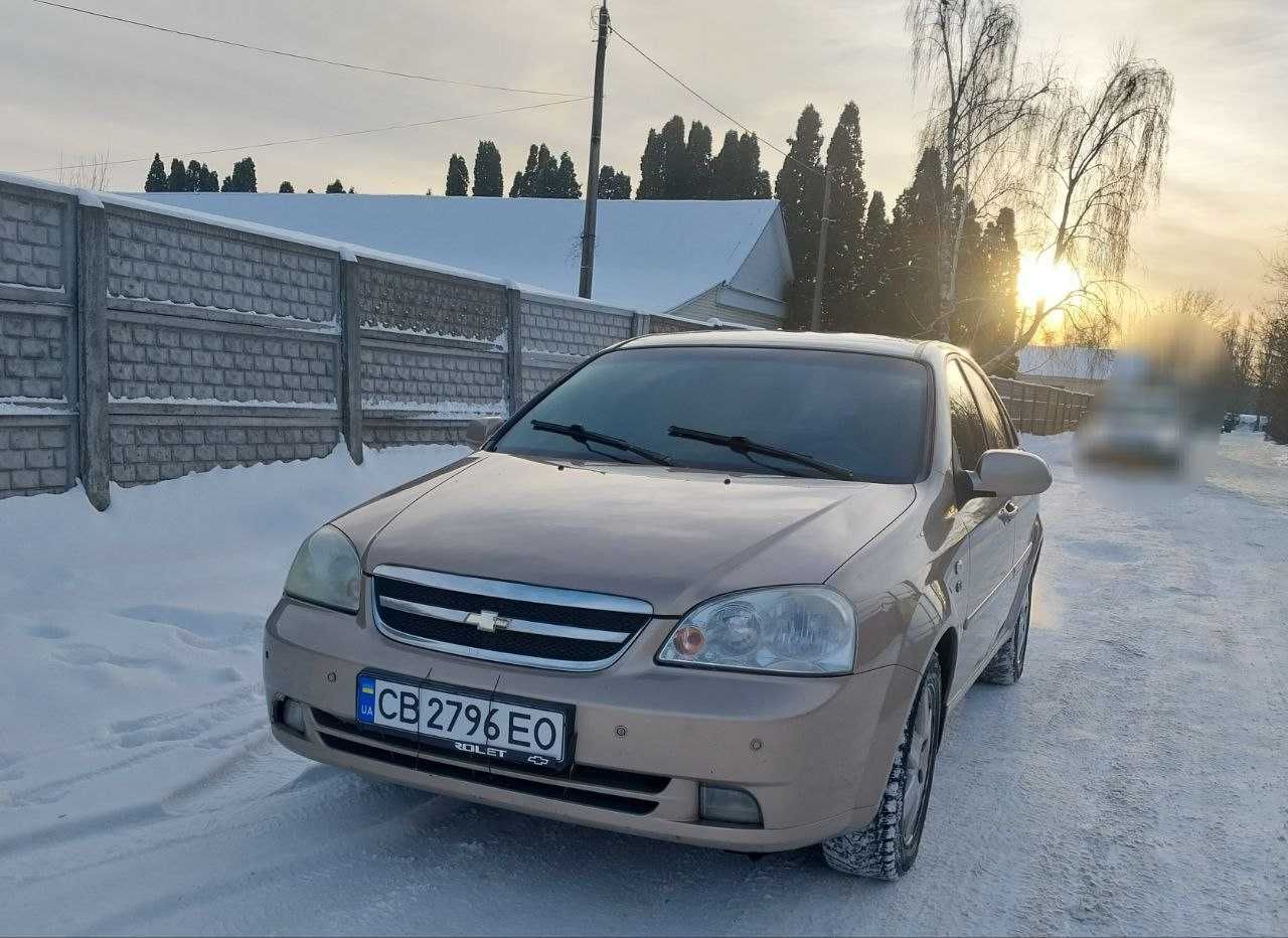 Продам Chevrolet Lacetti на автоматі в дуже гарному стані