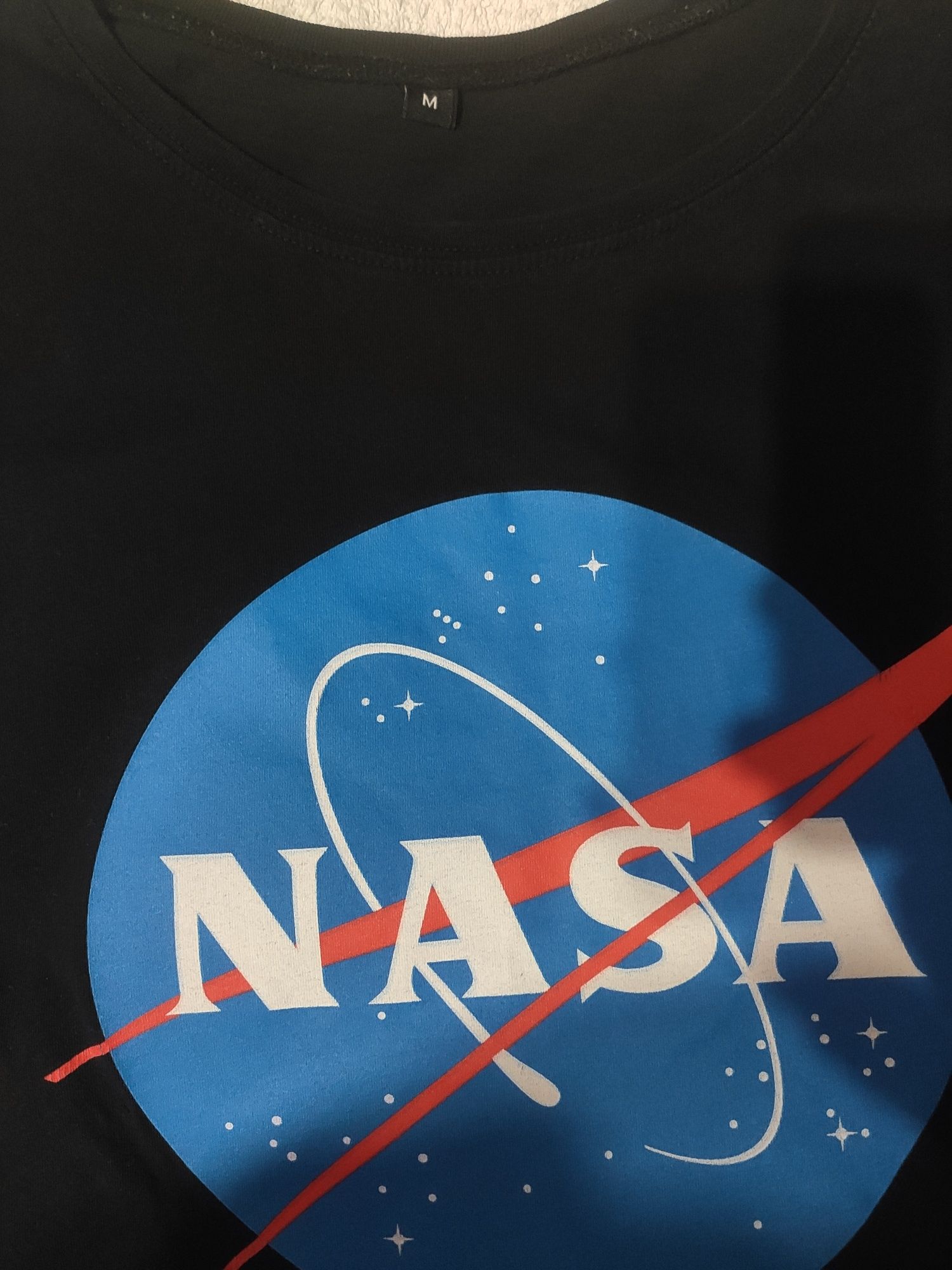 Футболка  М  NASA