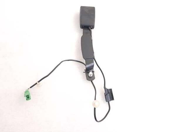Encaixe de cinto frente esquerdo SEAT Ibiza IV ST (6J8, 6P8)