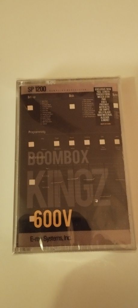 DJ 600V - Boombox Kingz LTD 1/6 Kaseta MC