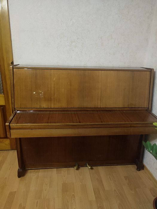 Піаніно " Україна " БЕЗКОШТОВНО