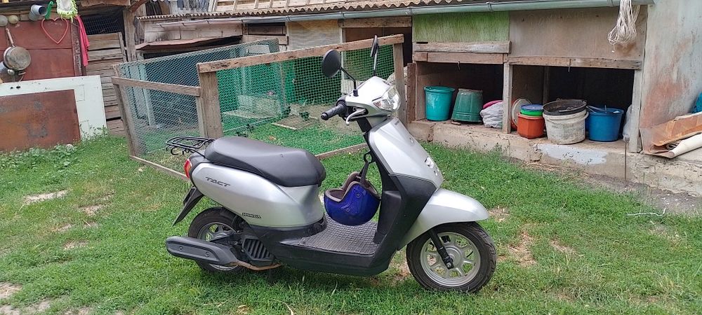 Хонда такт аф 75 ,2015 року ,інжектор, водяне охолодження,в