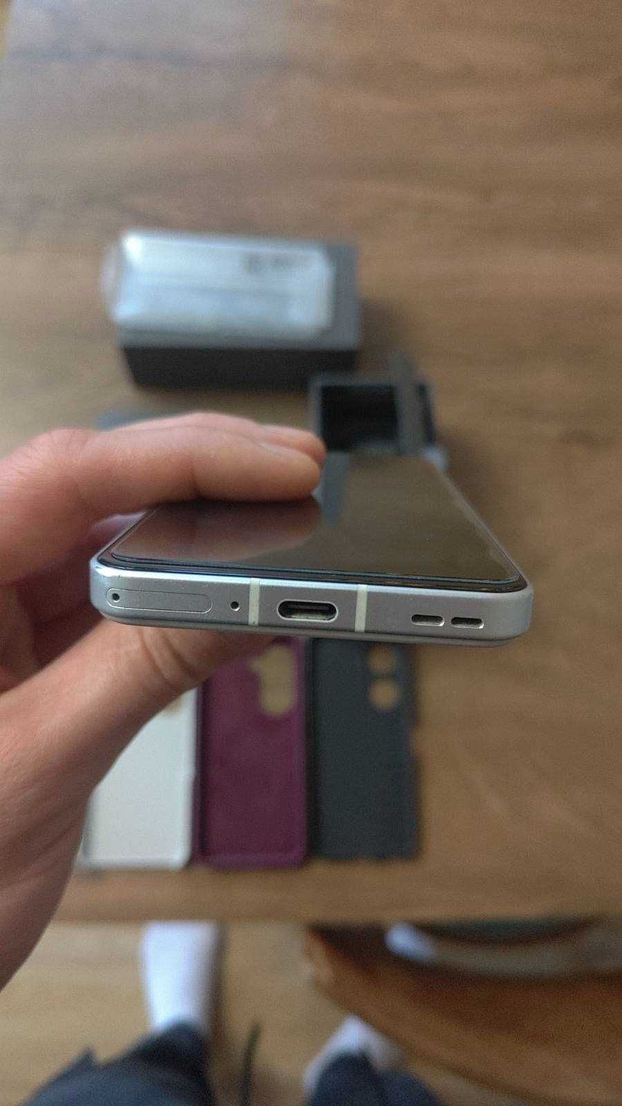 Asus Zenfone 9 128GB biały cały komplet case ładowarka kabel usb-c