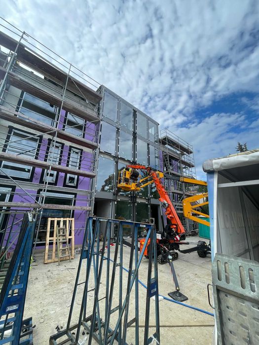 Mini żuraw - manipulator - pająk - montaż okien-| usługa - wynajem