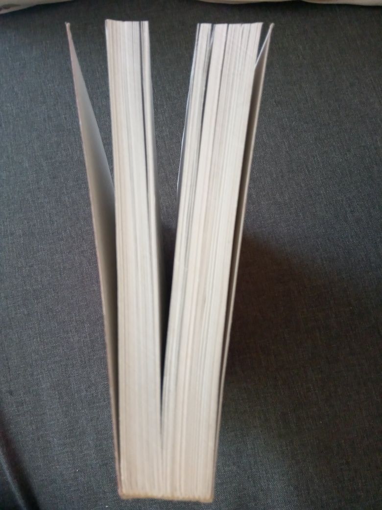 Продається книга