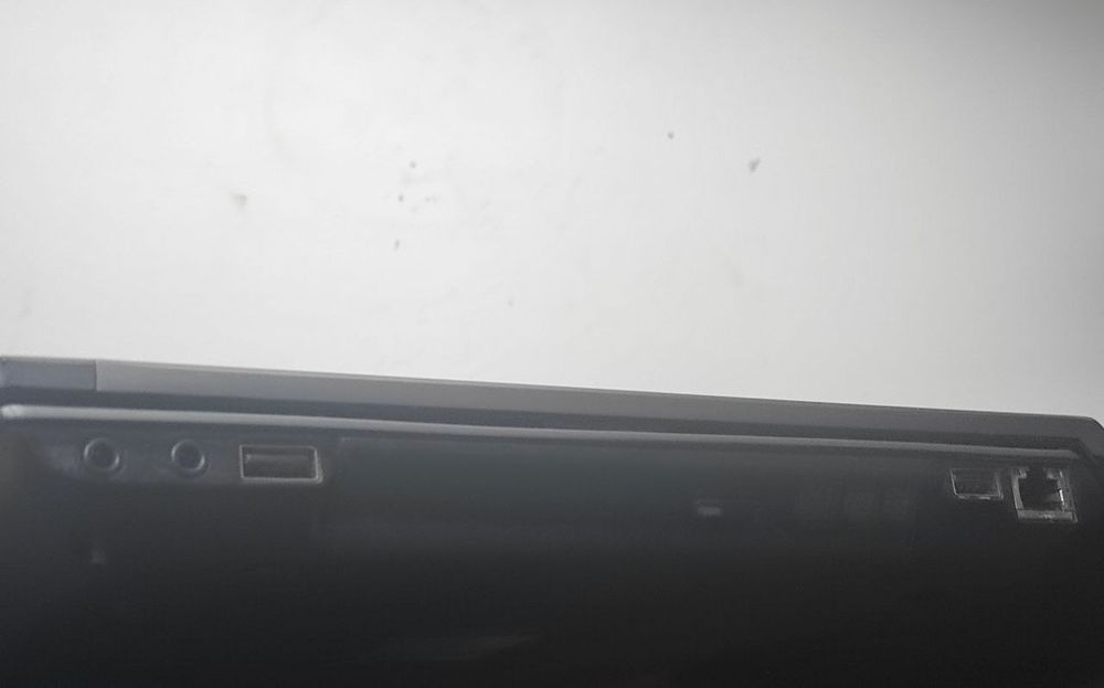 Ноутбук Lenovo v570