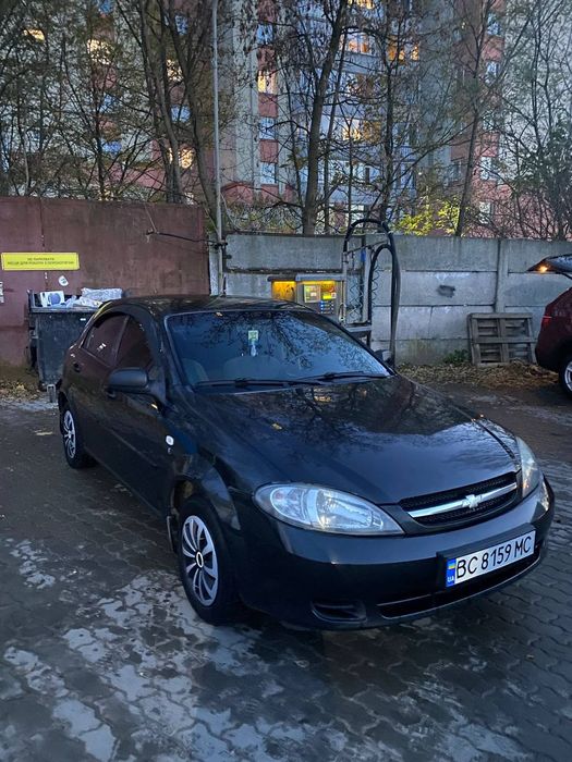 Продам Chevrolet lacheti