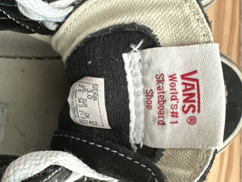 Tenis bota pretos da vans