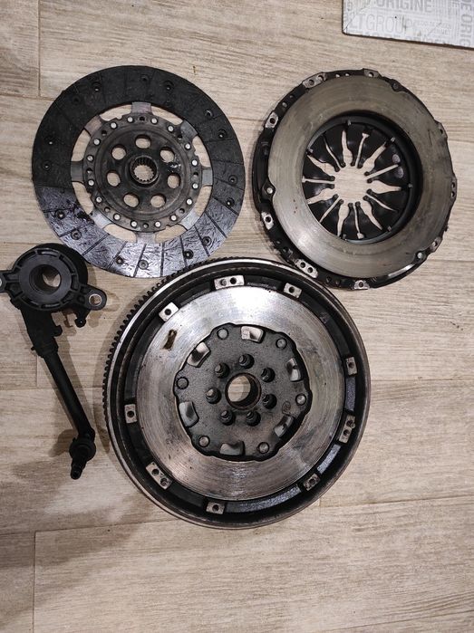 Рено Лагуна 3, колінвал, щеплення