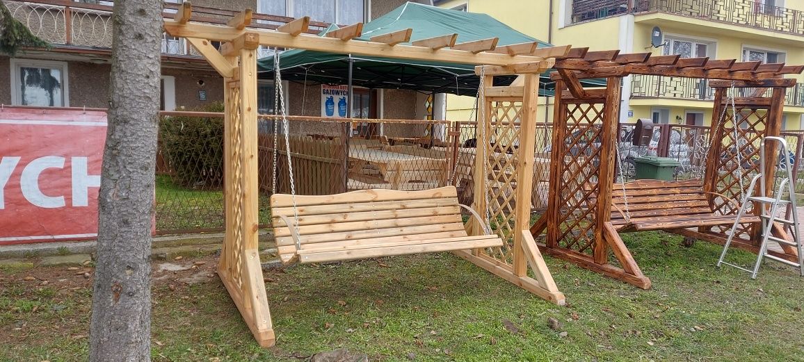 Huśtawka ogrodowa.