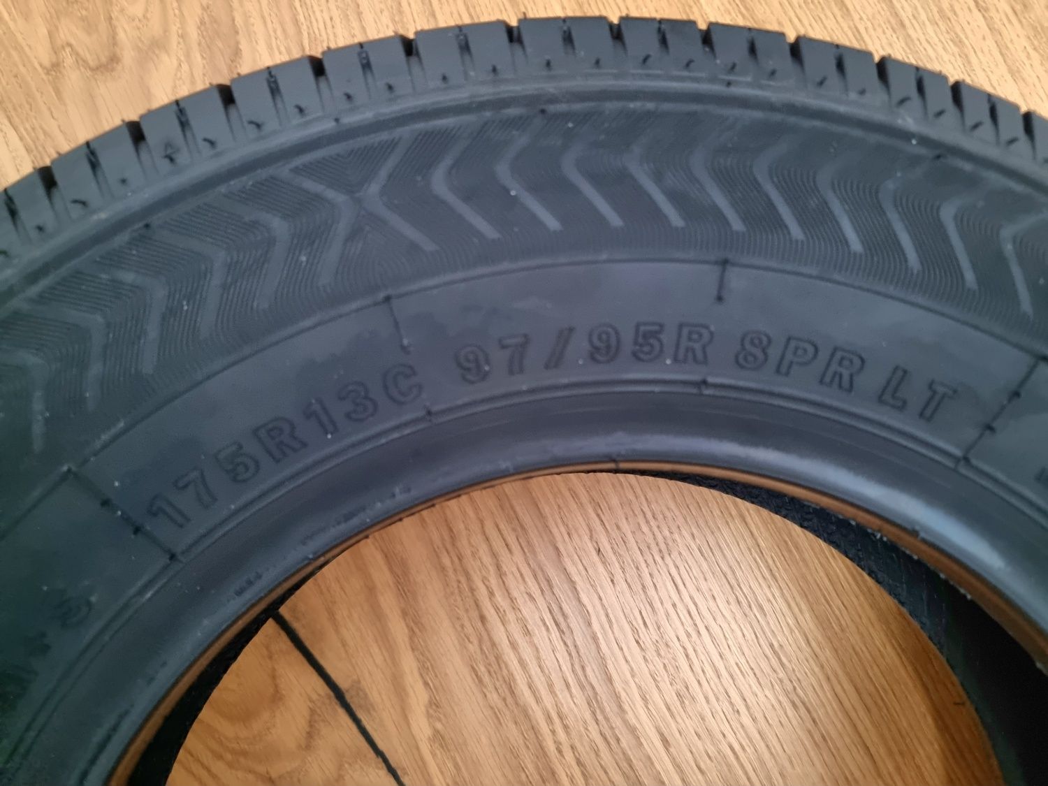 175R13C Opona dostawcza * Przyczepa * Laweta * NOWE * Wzmacniane