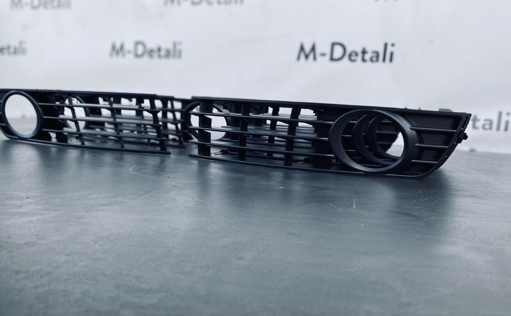 Решітка птф під противотуманку Ауді А4 Б6 решотка Audi A4 B6 розборка