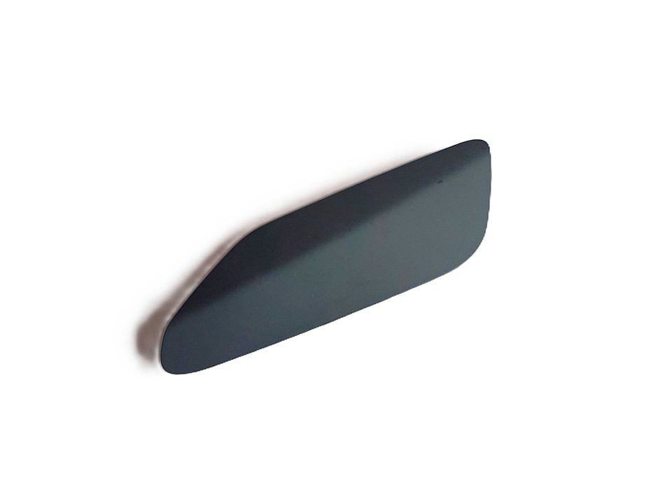 Nowa zaślepka pokrywa dyszy reflektora. LEWA CASCADA