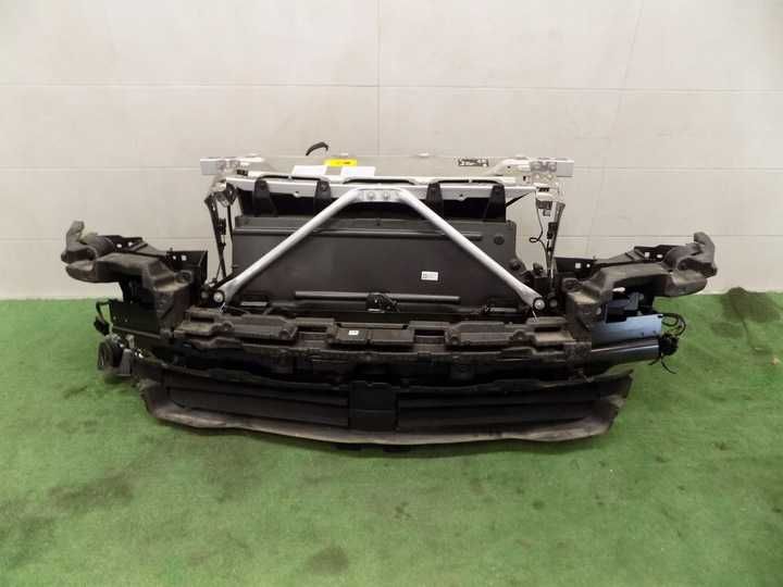 BMW iX i20 Передня панель, телевізор