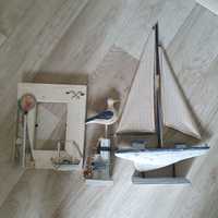 Statek morski drewniany, ramka do zdjęć i mewa figurka