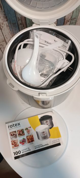 Мультиварка Rotex RMC508-W
