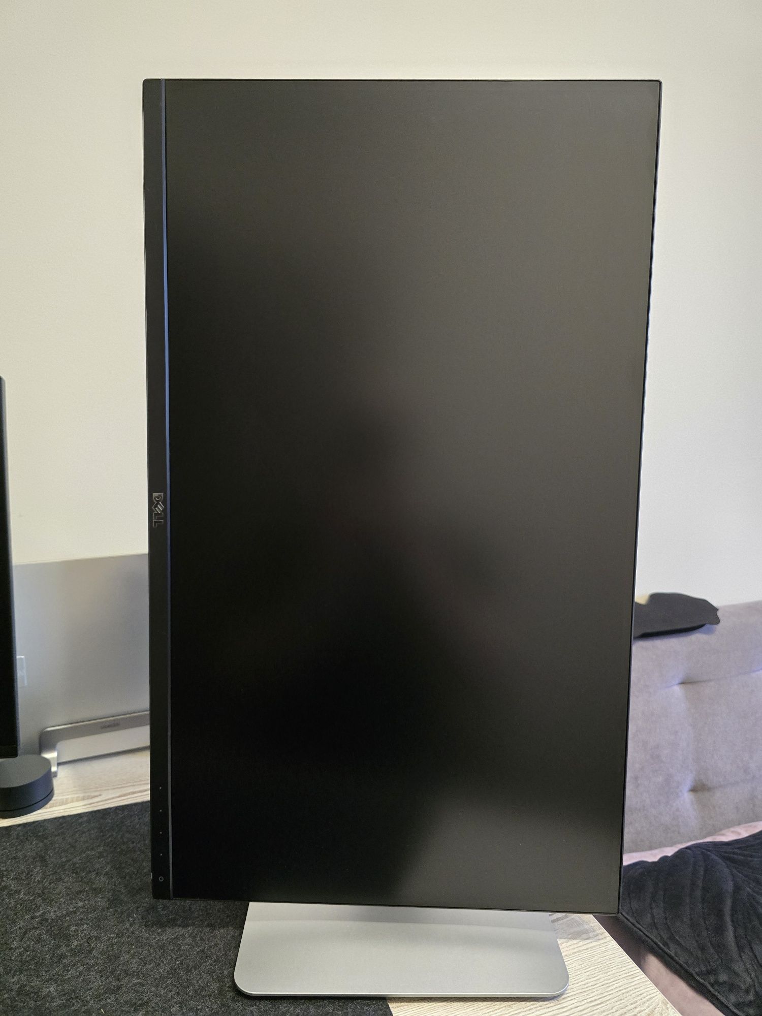 Монітор 27" Dell UltraSharp U2715H (2к)